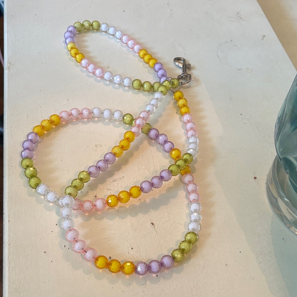 DOGGIE LEASH Pastel Multi-Color Beaded Necklace with Lobster Clasp